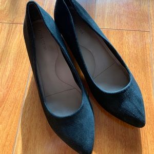 UNIQLO black heels size 7.5